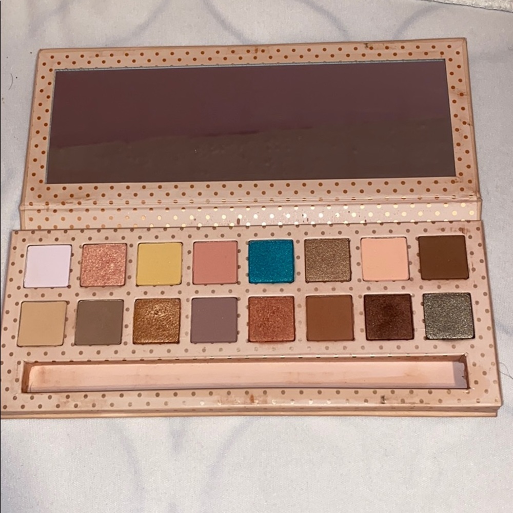 Limited edition Kylie Cosmetics eyeshadow palette